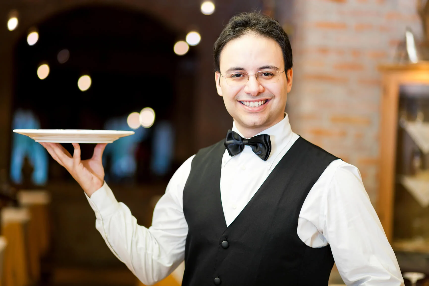 average-waiter-waitress-salary-in-south-africa-2023-rateweb-south